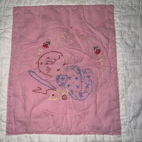 Vintage Baby Quilt Embroidered Goodnight Prayer Lay Me Down to Sleep 40” x 51” - Picture 4 of 16